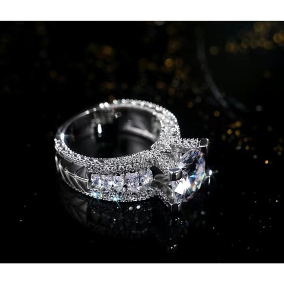 BESTSELLER! Fancy Zirconia Ring - Perfect for Engagement, Wedding,Gift! - Picture 5 of 5